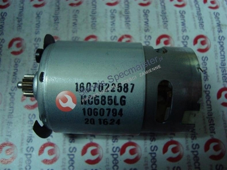 Úchyt - Dewalt Frezarski 2000 motor v DW627