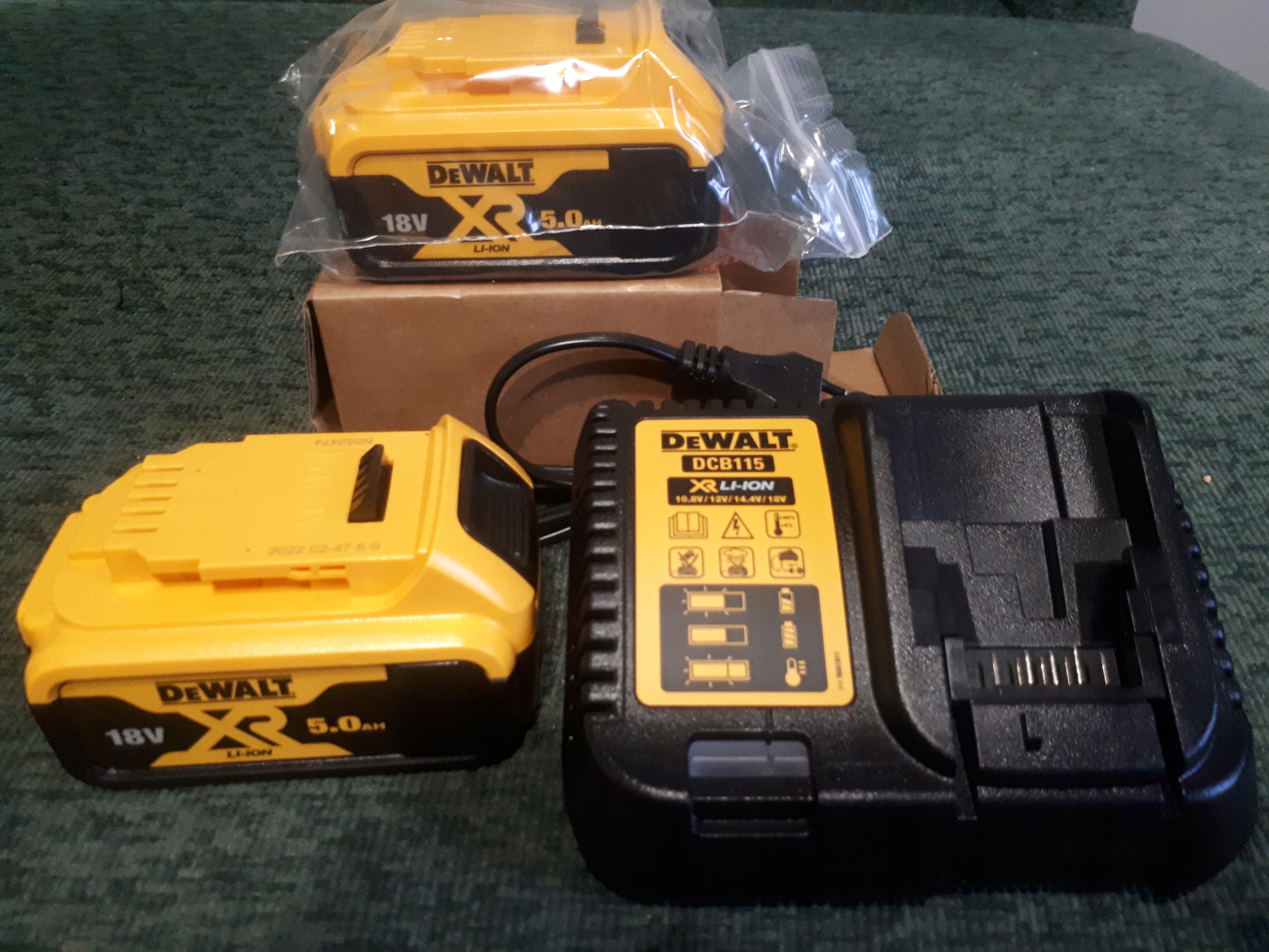 Náhradná batéria - Dewalt 5.0 AH batéria
