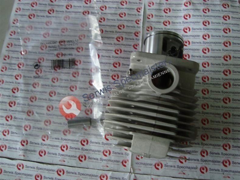 Úchyt - T45X Husqvarna hlavička 235FR 235R 235R-II 236 ORE
