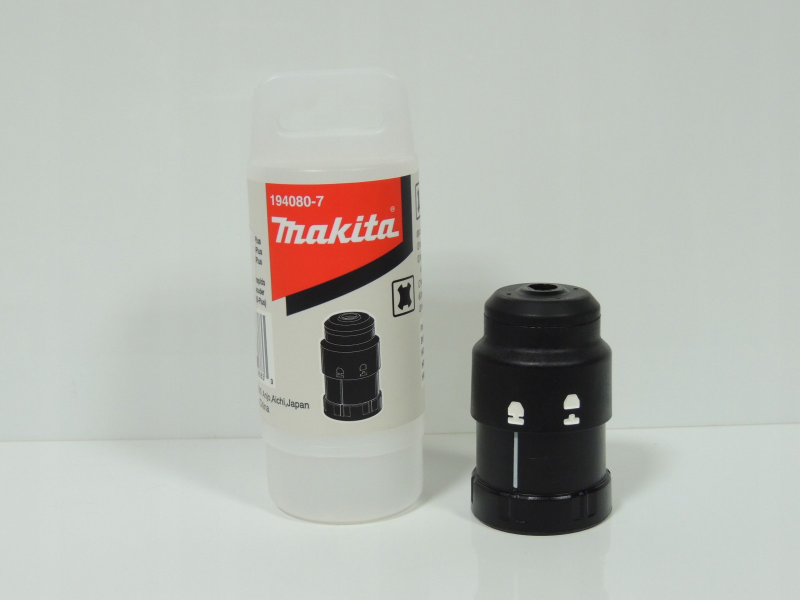 Úchyt - Nabíjačka adaptéra pre batériu Makita 14.4-18V