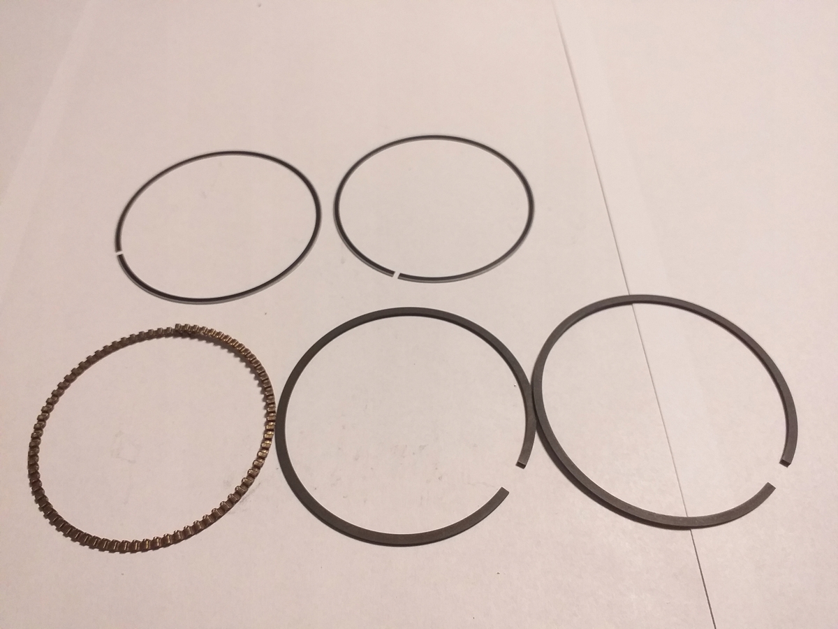 Piestne krúžky na kosačky - Briggs Stratton 450 500 550 498680 Rings