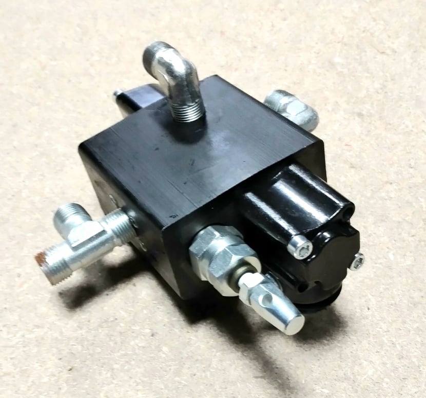 8 TONOVÁ HYDRAULICKÁ štiepačka