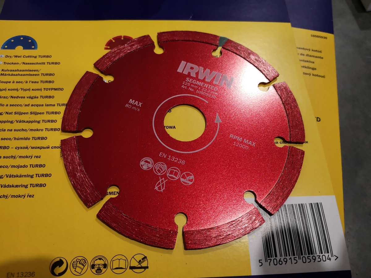 Úchyt - Diamond 125 mm štít Irwin Segment Cena za 2 ks