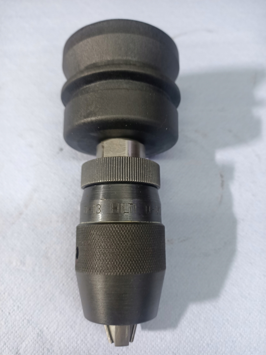 Úchyt - Makita JR3070CT- Pokrytie krytu prevodovky č.